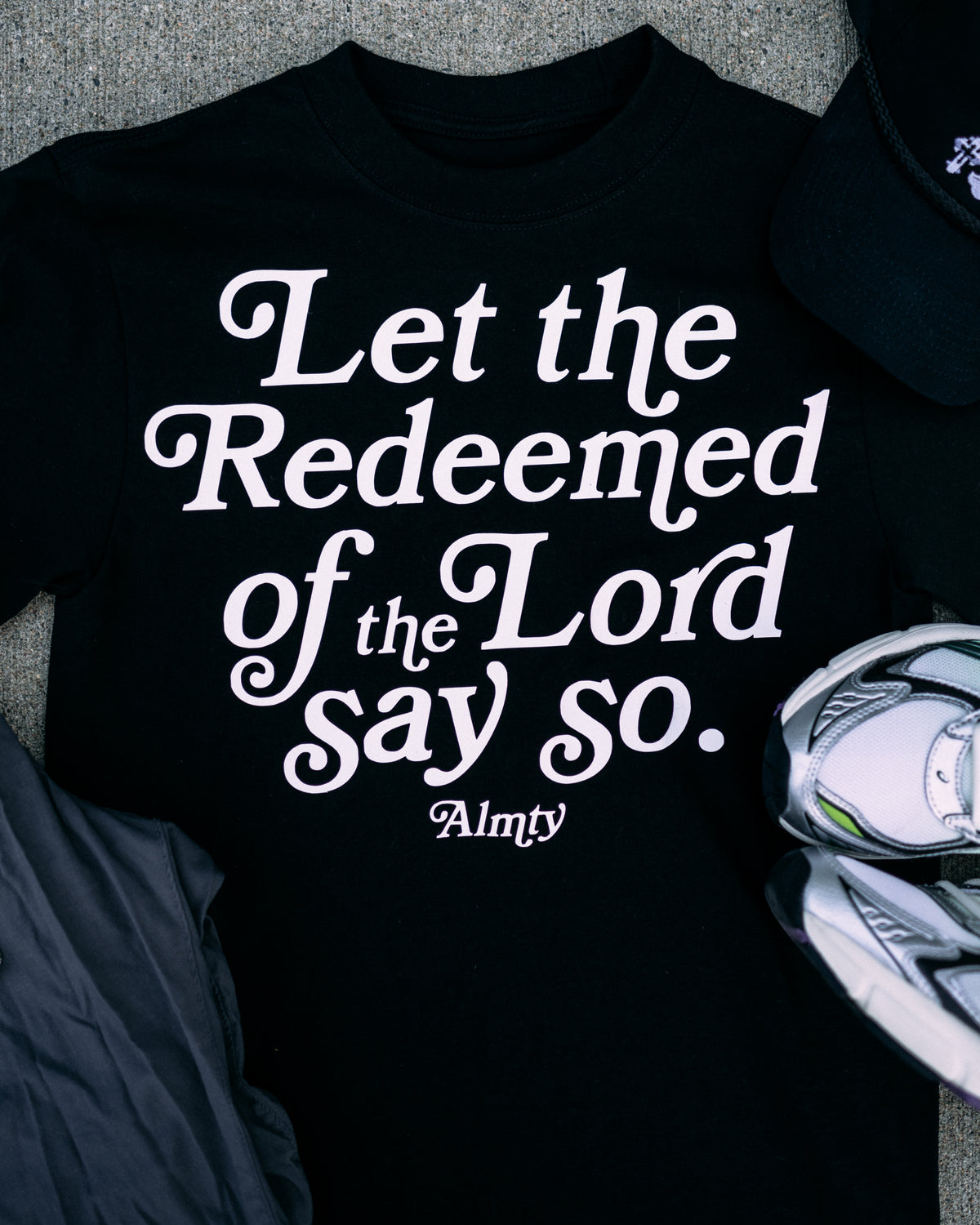 REDEEMED) OVERSIZED TEE – Almighty Above All