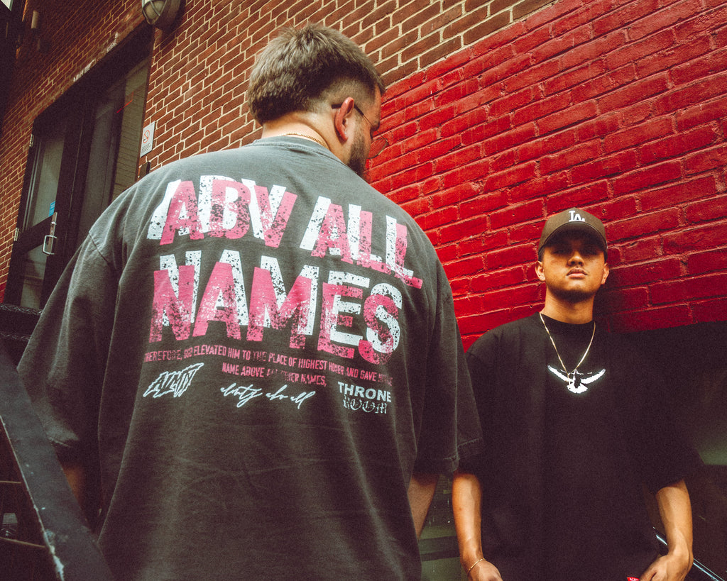NAMES - UNISEX OVERSIZE T-SHIRT